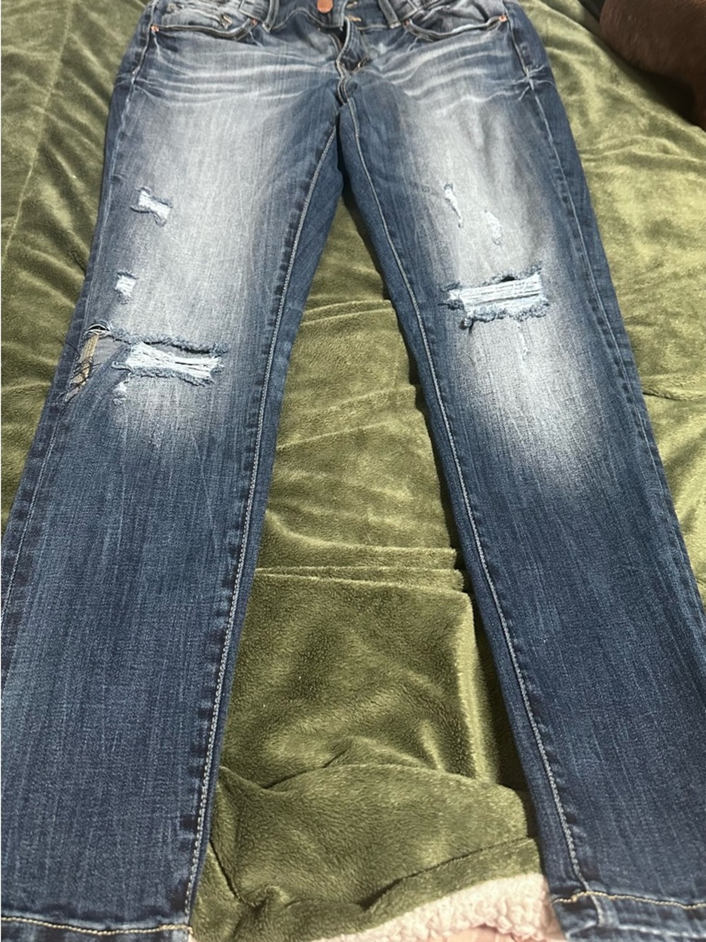 BKE Women's Medium Blue Distressed Straight Leg Jeans